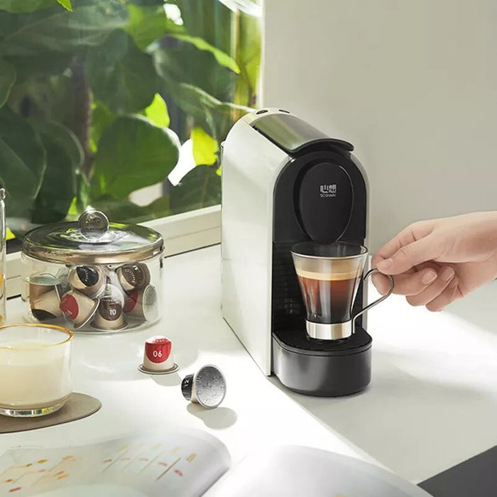 Scishare S1106 Mini Machine à café à capsules Extraction en un clic Café Réservoir d'eau 450 ml 1100 W - Noir/Blanc